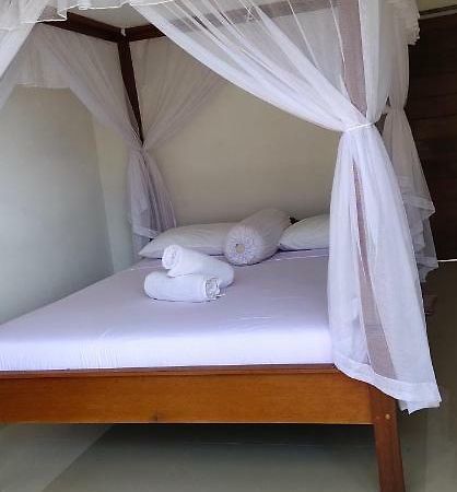 Warung Jemeluk & Home Stay Амед Экстерьер фото